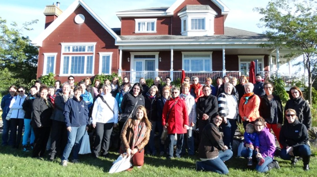 Photo de groupe des personnes présentes lors de la Journée femmes et coopération.