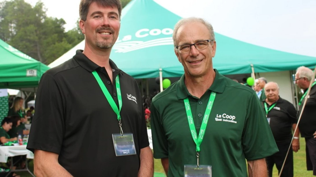 coop-unifrontieres-sylvainbrault-et-brunodubuc-photo-infosuroit-jeannine haineault 002