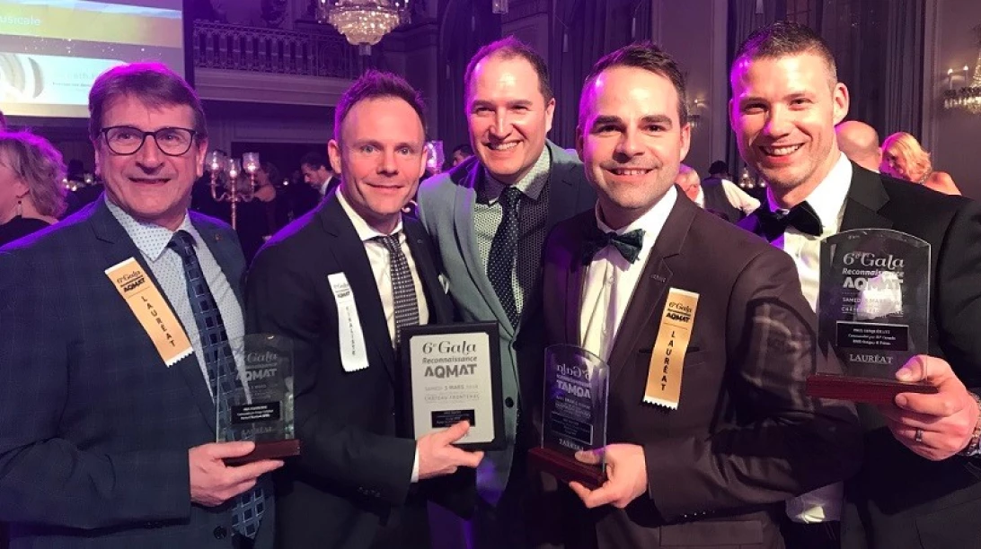 Photo de membres de la direction de BMR présents au  gala de l'AQMAT.