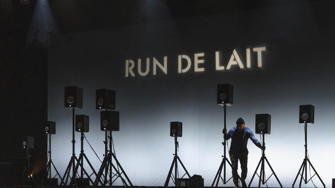Pièce de théâtre Run de lait.