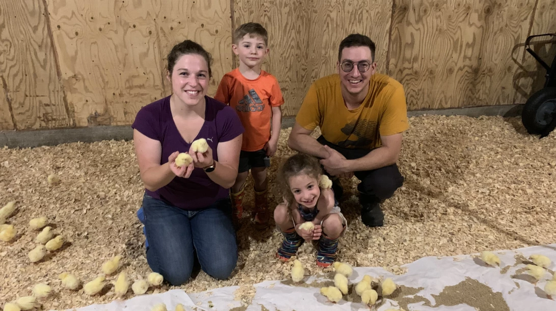 Denis Vincent, Céline Gaudet et leurs deux enfants.