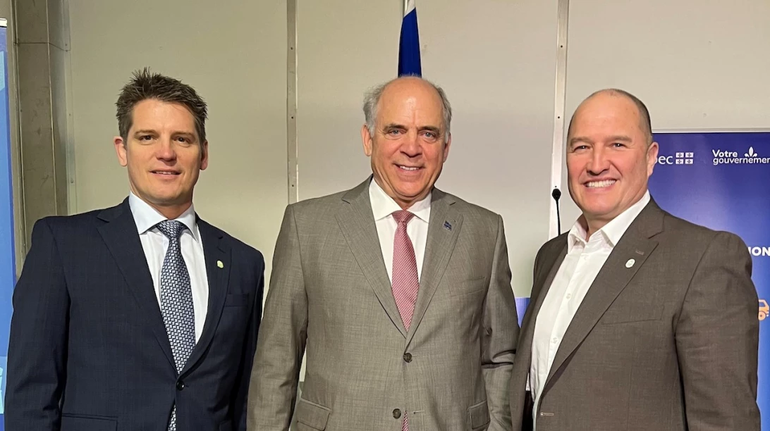 Casper Kaastra, le ministre Fitzgibbons et Pascal Houle