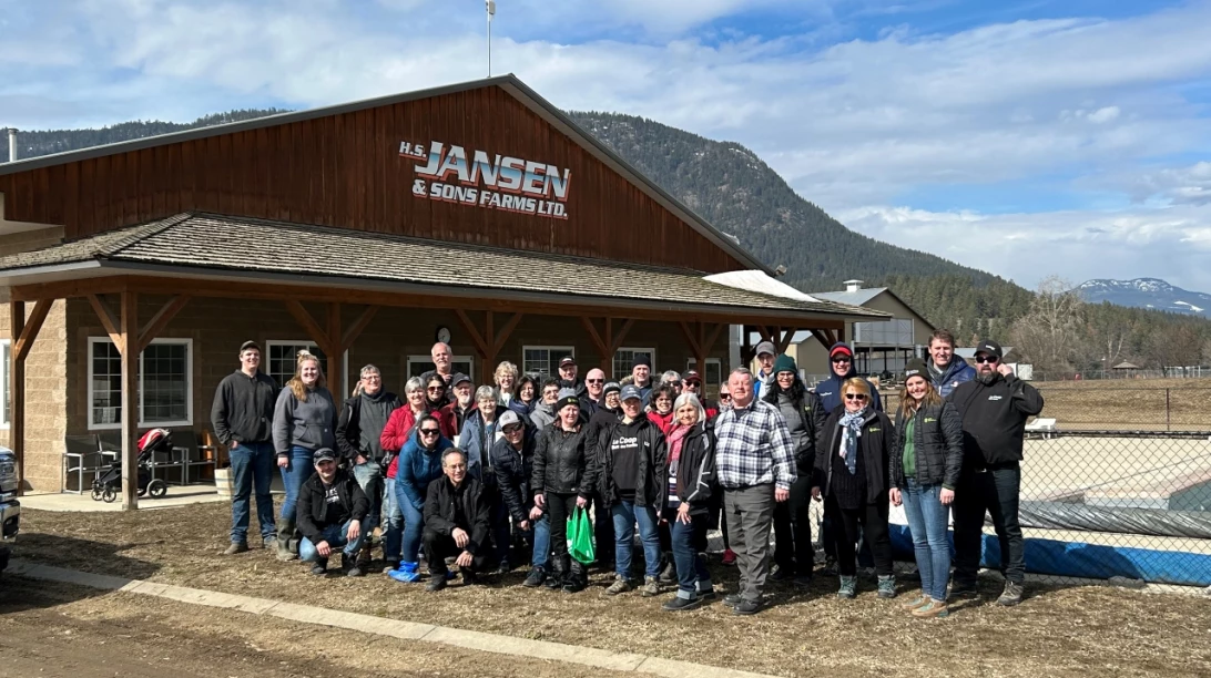Photo de groupe à la ferme Jansen Dairy.