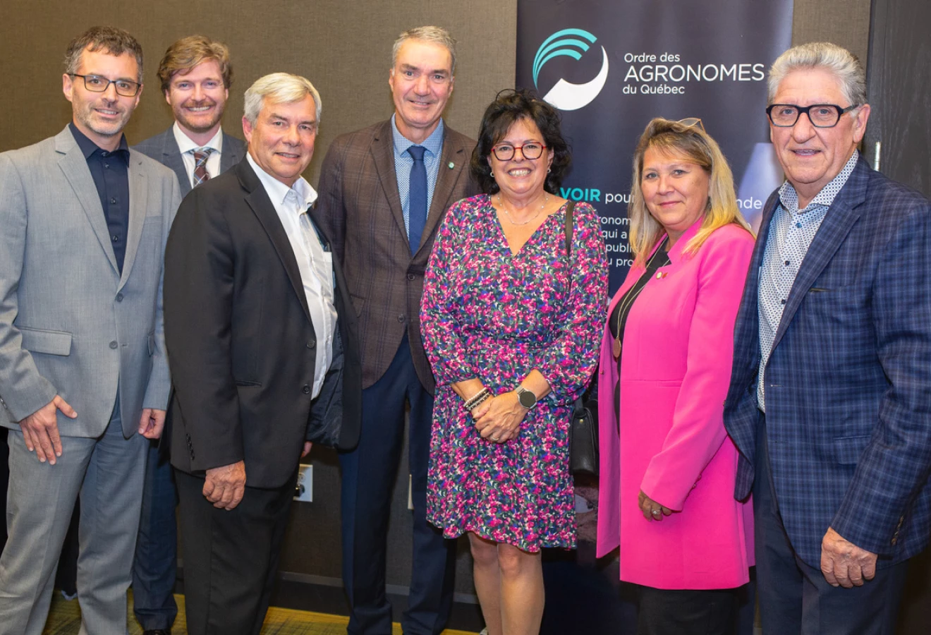 Jean-Sébastien Leblanc, Hugo Larouche, Simon Baillargeon, Guy Crépeau, son épouse Liette Gendron, Nathalie Frenette, et Jean-Guy Brillon