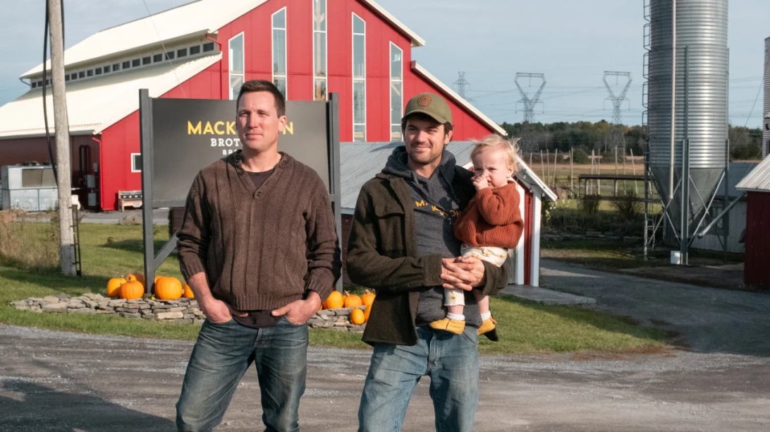 Le duo de MacKinnon Brothers Brewing Company