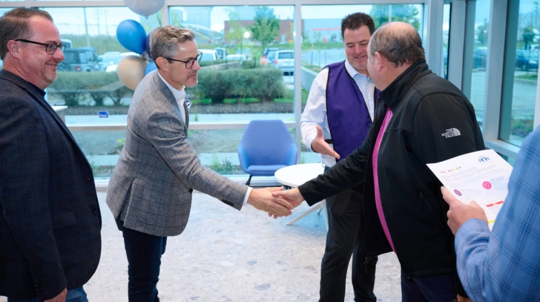 Simon Labelle, vice-président aux ventes, détail et États-Unis, Yanick Gervais, président-directeur général, et Daniel Rivest, vice-président principal aux ventes et au marketing, d’Olymel.