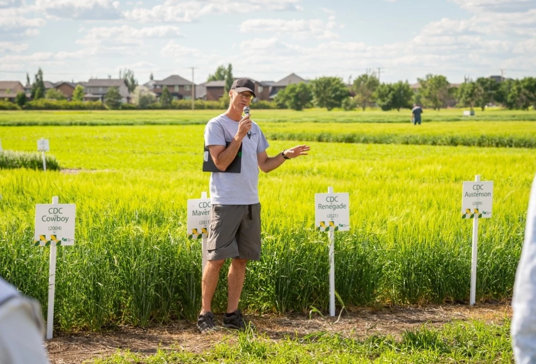 Aaron Beattie, chercheur au CDC Crop Development