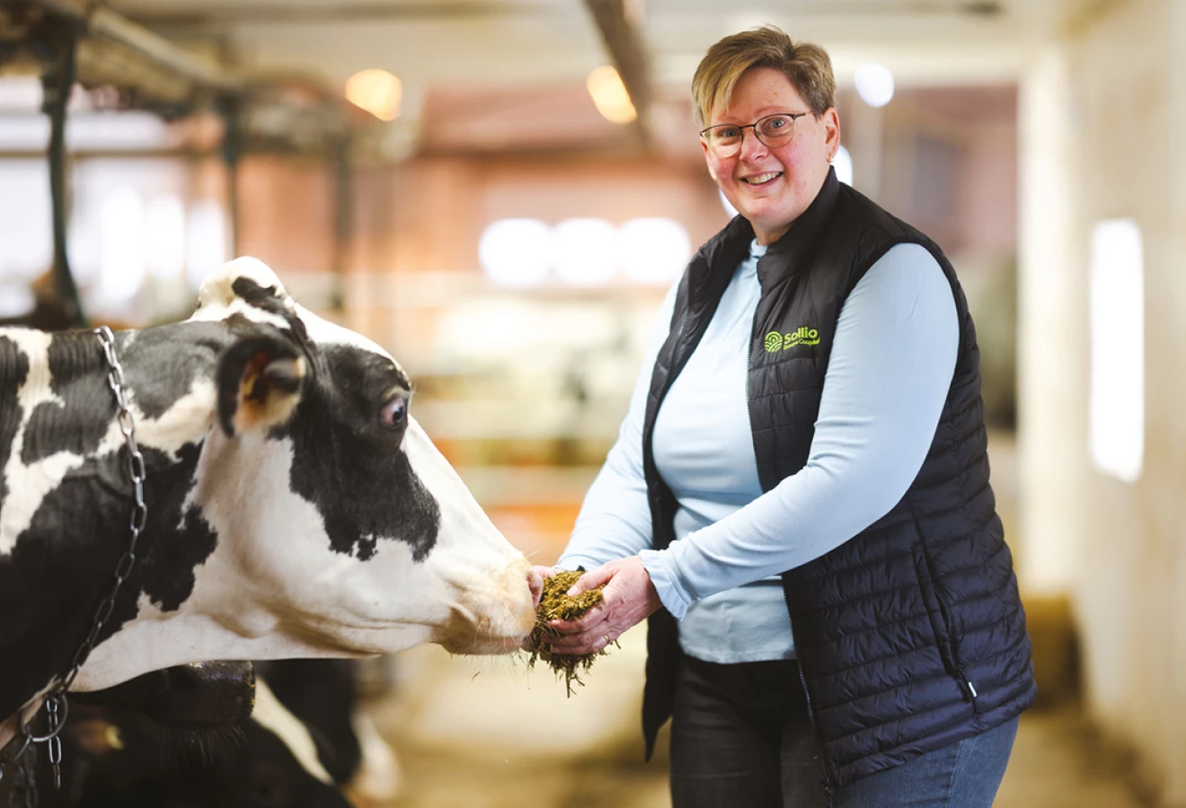 Sophie Gendron avec une vache Holstein