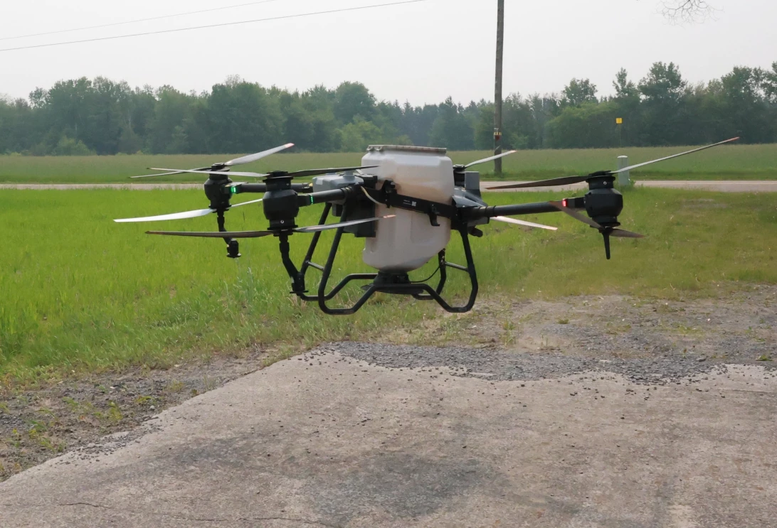 Drone d'épandage DJI Agras T40