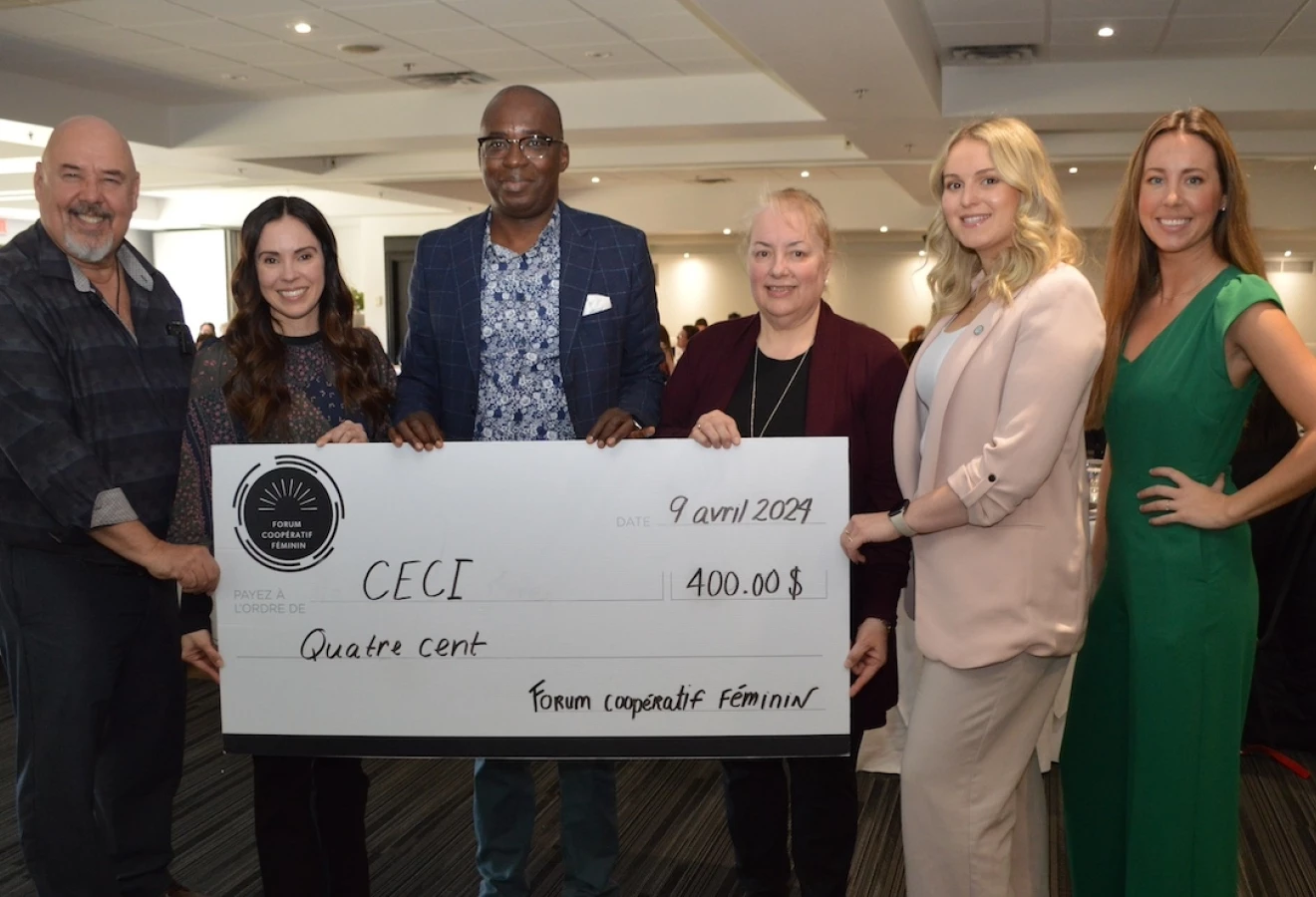 Forum coopératif féminin a remis un don de 400 $ au programme Femmes et agriculture résiliente du Centre d’étude et de coopération internationale (CECI)