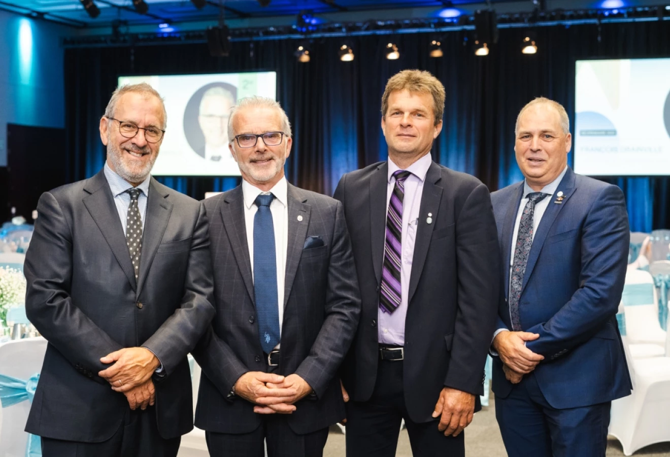 Jean-François Harel, François Drainville, Jean-François Pelletier et Ghislain Gervais, président de Sollio Groupe Coopératif