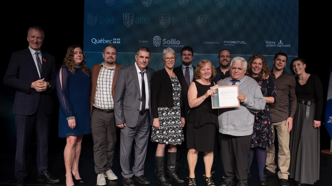 L’entreprise Les Fermes Hotte et Van Winden Inc. remporte la médaille d’or de l’Ordre national du mérite agricole 2023