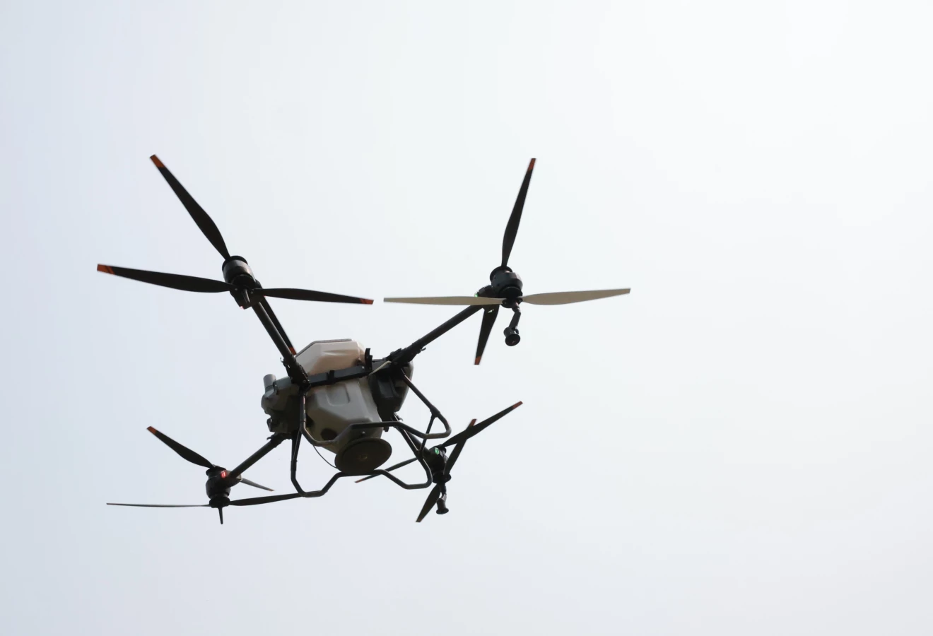 Drone T40 qui vole