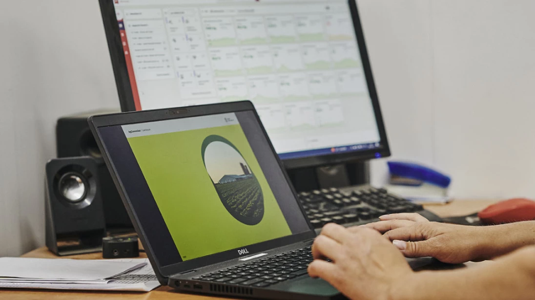 Ordinateurs sur le site web d'AgConnexion