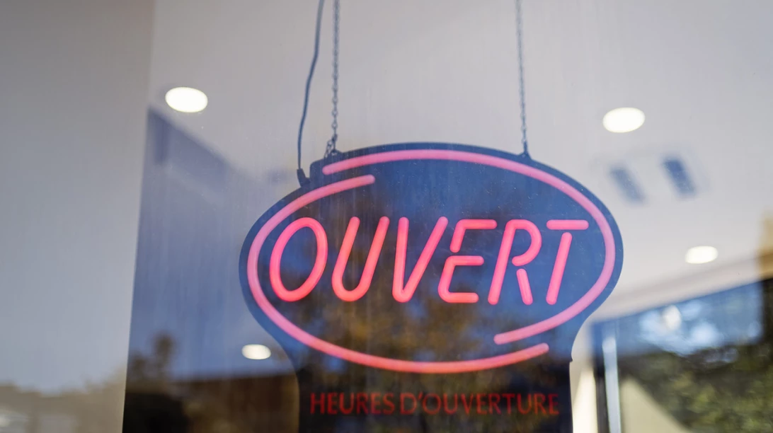 Enseigne Ouvert de magasin