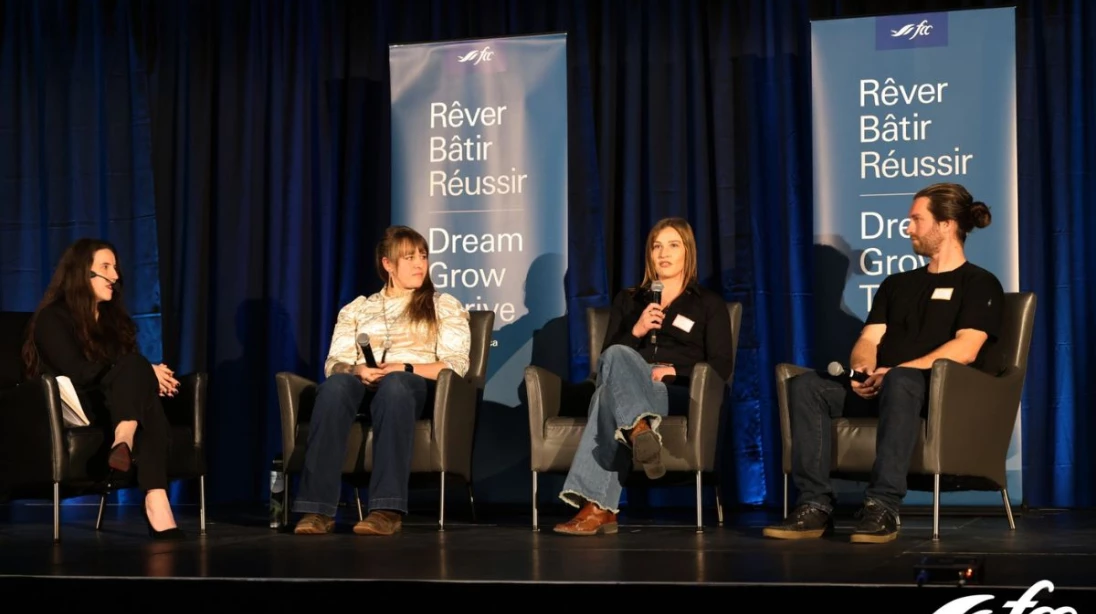 Les participants du pannel sur les médias sociaux