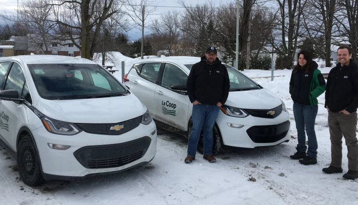 Les nouvelles voitures électriques de La Coop Unifrontières.