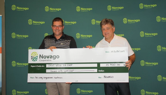 novago cooperative remet 15 700 lors de son tournoi de golf-benefice