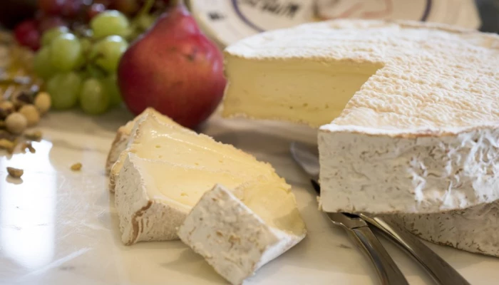 lancement-de-deux-nouveaux-fromages-de-la-fromagerie-de-lile-aux-grues