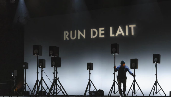 Pièce de théâtre Run de lait.
