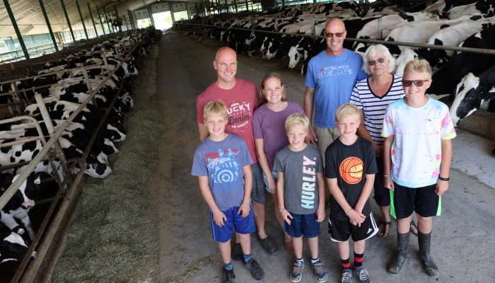 Antje, Bart, Geert, Danielle, Gerritt, Levi, Chase et Quade