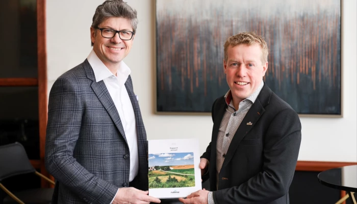 Dominic Perron, président du conseil d’administration et Michael Norman, chef de la direction de Nutrinor