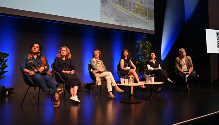 Panelistes à la conférence