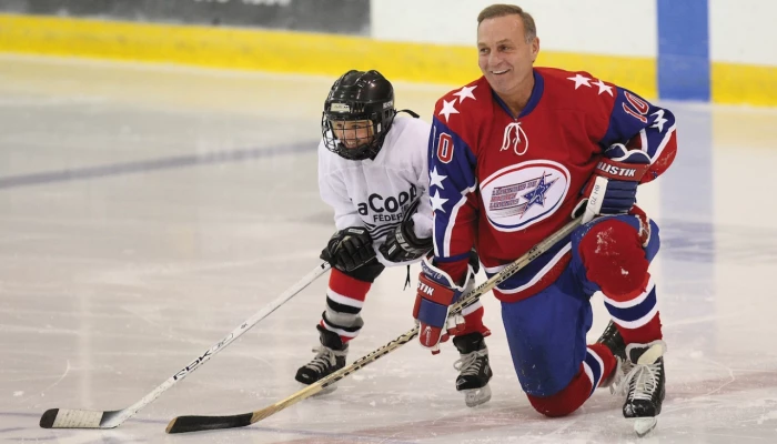 Guy Lafleur et Mathieu Marquis, tout sourire