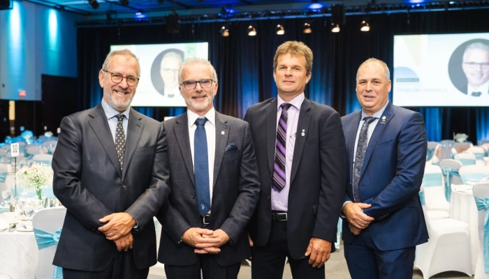 Jean-François Harel, François Drainville, Jean-François Pelletier et Ghislain Gervais, président de Sollio Groupe Coopératif
