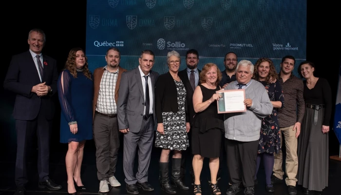 L’entreprise Les Fermes Hotte et Van Winden Inc. remporte la médaille d’or de l’Ordre national du mérite agricole 2023