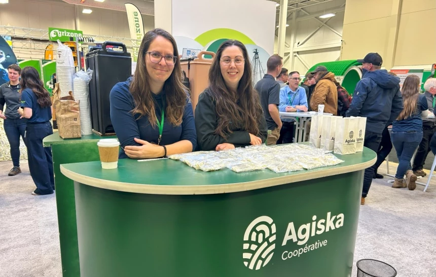 Vanessa Rodrigue et Stéphanie Gervais, expertes-conseils en productions végétales chez Agiska Coopérative