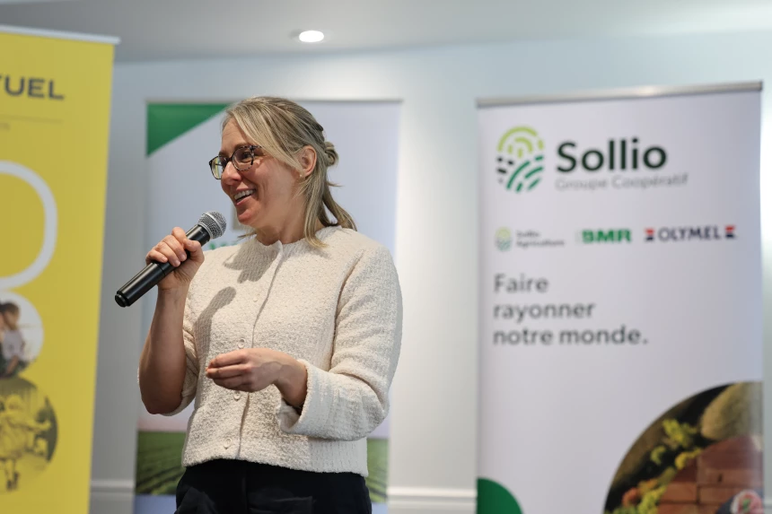 Ève Pontbriand-Sarao, agronome et conseillère en produits numériques et innovation chez Sollio AgricultureÈve Pontbriand-Sarao, agronome et conseillère en produits numériques et innovation chez Sollio Agriculture