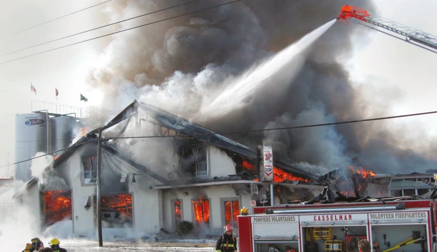 La fromagerie en plein incendie de 2013