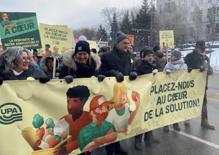 Le président Richard Ferland prend part à la Marche de la solidarité 