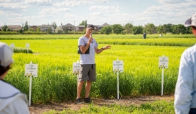 Aaron Beattie, chercheur au CDC Crop Development