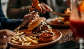 Hamburger dans un restaurant