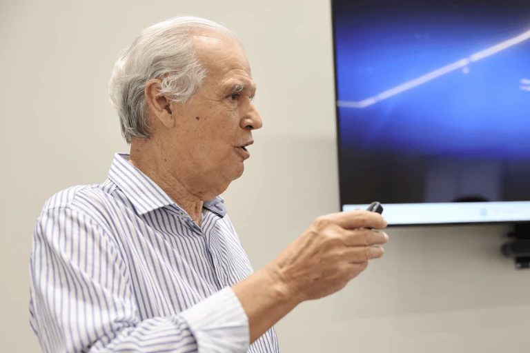José Roberto Postali Parra, fondateur de l’organisme SparcBio