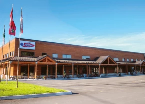 La nouvelle fromagerie coopérative de St-Albert inaugurée en 2015, deux ans après l'incendie qui l'a entièrement détruite.